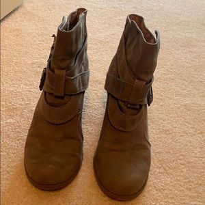 American Eagle Booties